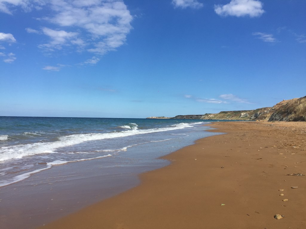 Via capo Colonna avec vue sur le Cap dans une plage inacessible par la terre (Copier).JPG